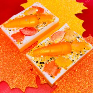 Carrot Cake Wax Melt perfect for autumn and bakery scent lovers