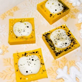 Apple and Cinnamon Wax Melt