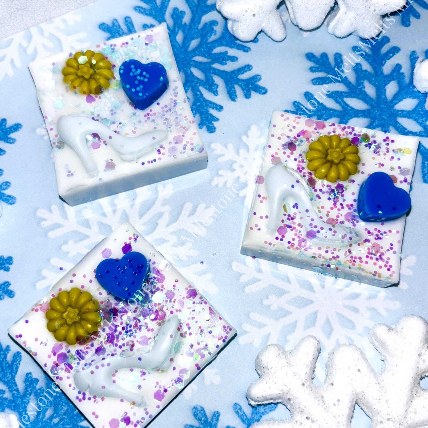 Exploring the 2025 Milestone Melts Advent Calendar 6 DAY 6 PANTO TIME