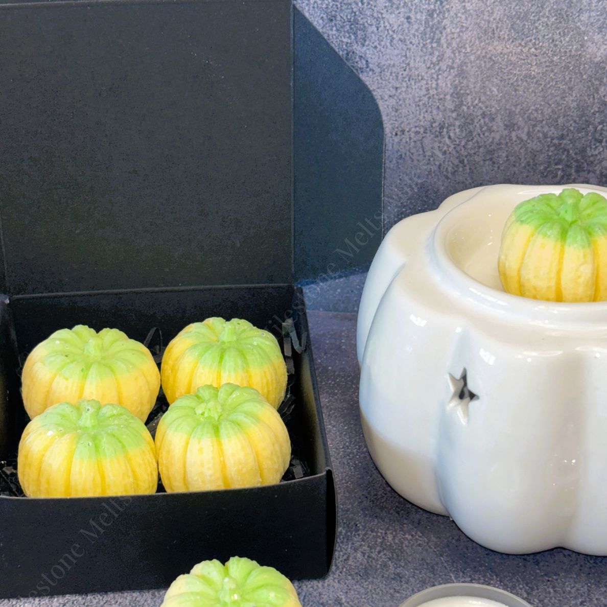 Banana Bon Bon Wax Melt Pumpkins (LIMITED SCENT) 1 Banana Bon Bon Wax Melt Pumpkins (LIMITED SCENT)