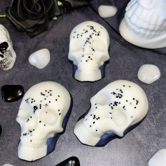 Ghostly Whisper Wax Melt Skull